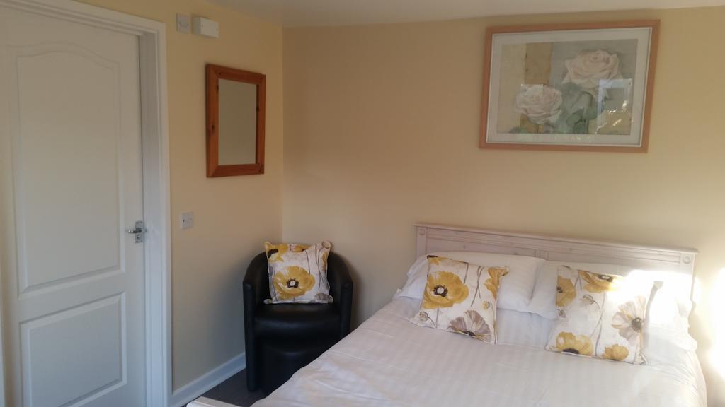 Latchmead Bed & Breakfast Stansted Mountfitchet Exterior foto